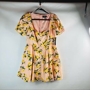 Sale NWT Lulú Lemon Dress size Lord